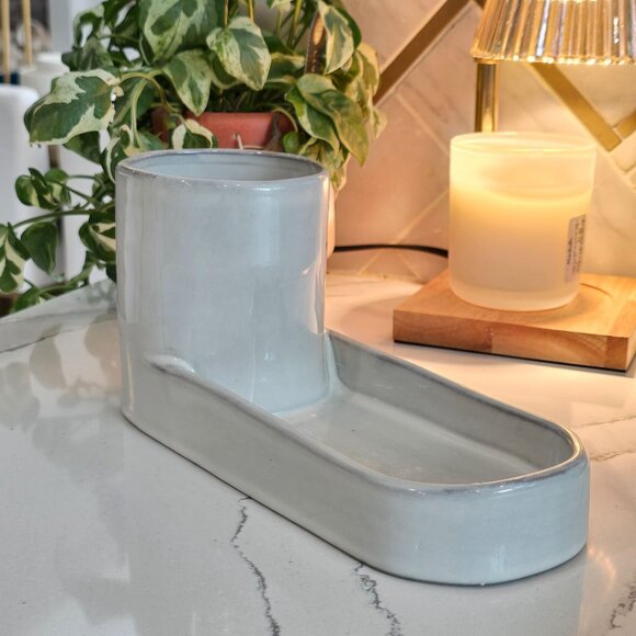 Hearth & Hand Ceramic sink caddy kitchen or bathroom sink organizer - Picture 4 of 6